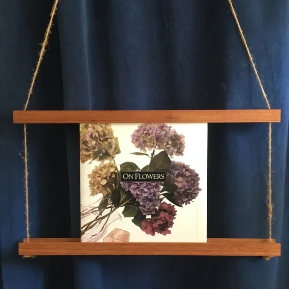 Adjustable Display Frame - Picture 4 of 6